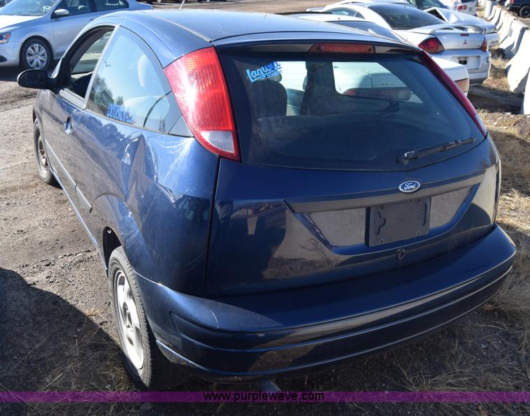 image for item L1187 2004 Ford Focus ZX3