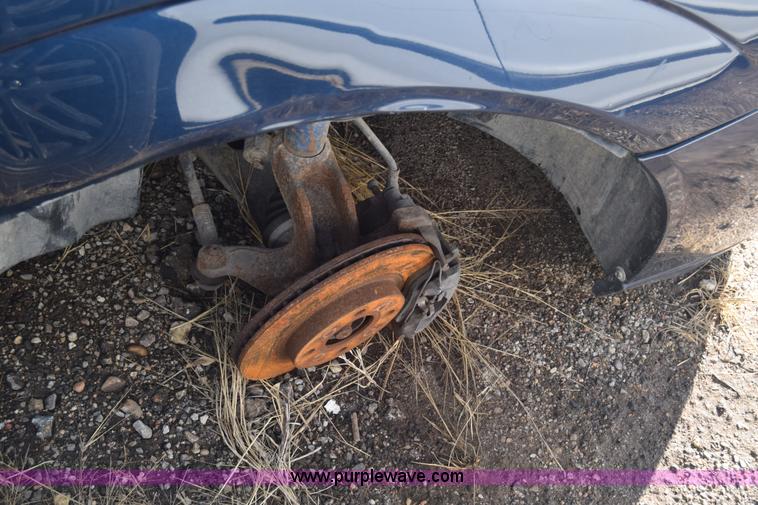 image for item L1187 2004 Ford Focus ZX3