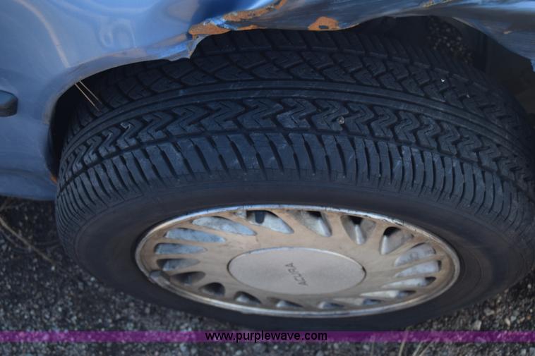 image for item L1188 1991 Acura Integra GS