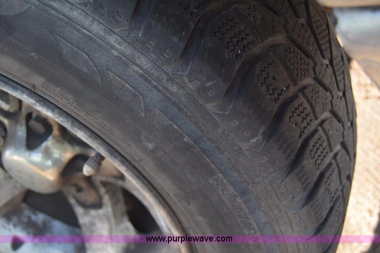 image for item L1189 2001 Chevrolet S10 pickup truck