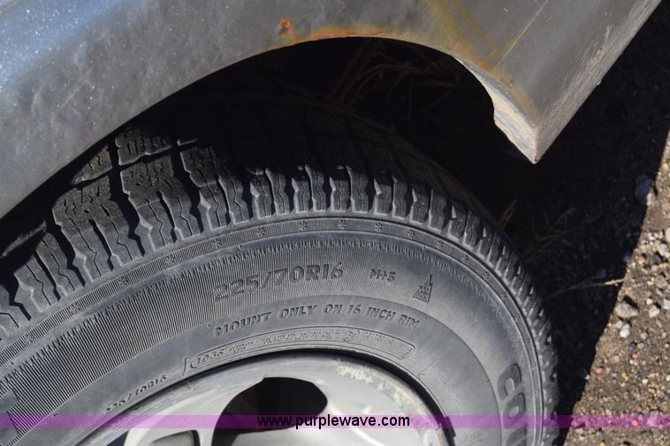 image for item L1189 2001 Chevrolet S10 pickup truck