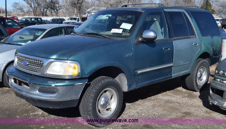 image for item L1191 1997 Ford Expedition SUV