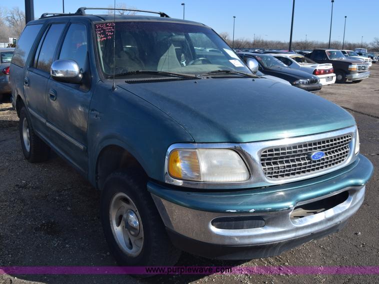 image for item L1191 1997 Ford Expedition SUV