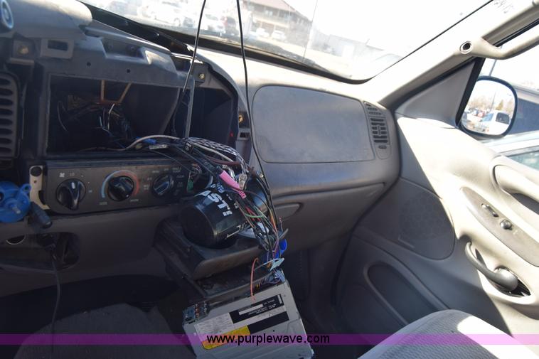 image for item L1191 1997 Ford Expedition SUV