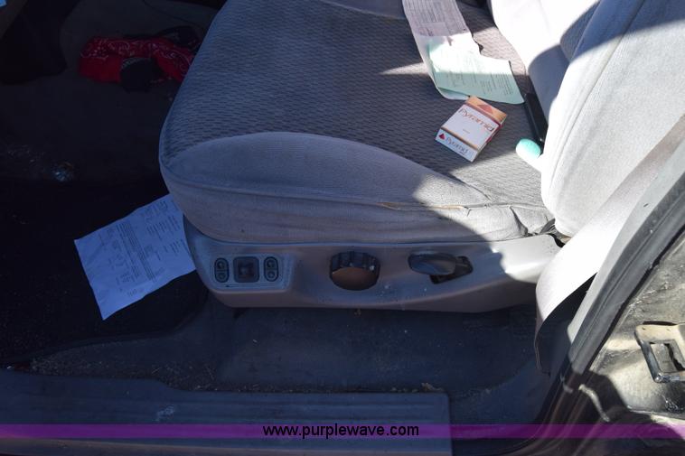 image for item L1191 1997 Ford Expedition SUV