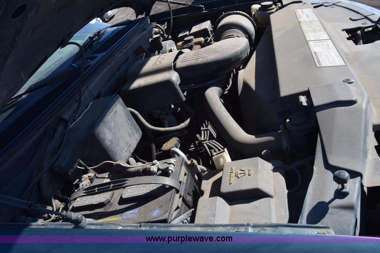 image for item L1191 1997 Ford Expedition SUV