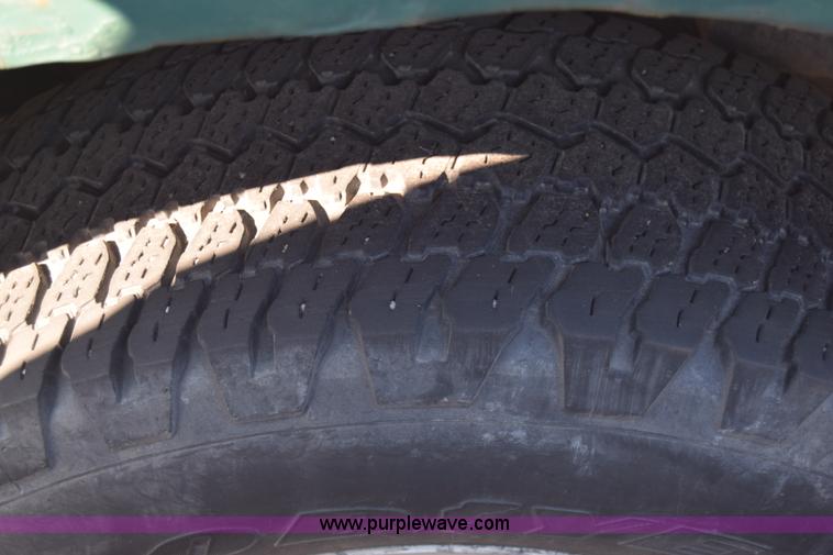 image for item L1191 1997 Ford Expedition SUV