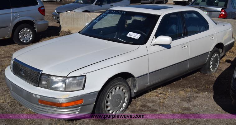 image for item L1192 1990 Lexus LS 400
