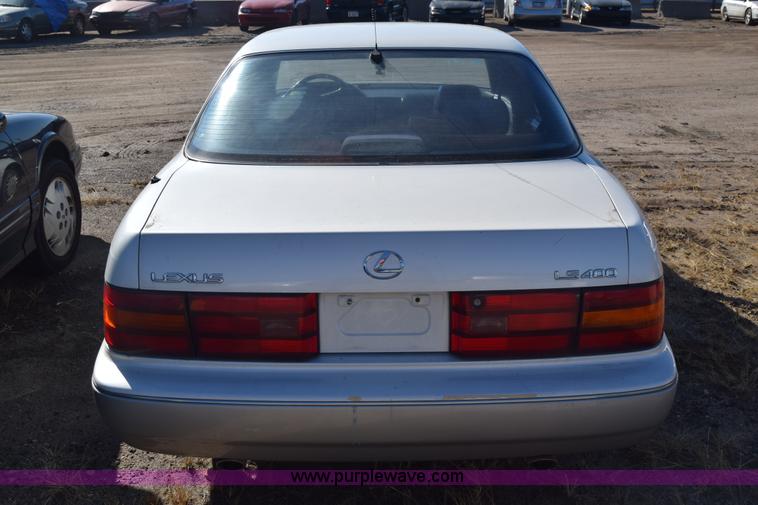 image for item L1192 1990 Lexus LS 400