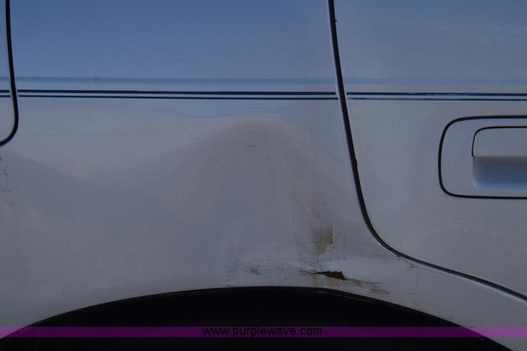 image for item L1192 1990 Lexus LS 400