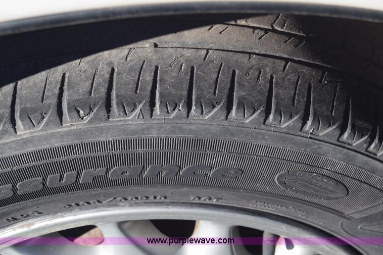 image for item L1192 1990 Lexus LS 400