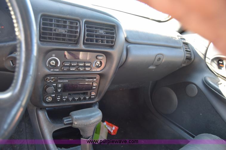 image for item L1193 1997 Oldsmobile Cutlass Supreme SL