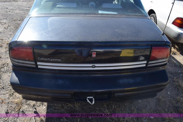 image for item L1193 1997 Oldsmobile Cutlass Supreme SL