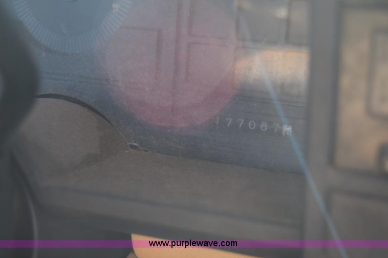 image for item L1194 1988 GMC Sierra 1500 pickup truck