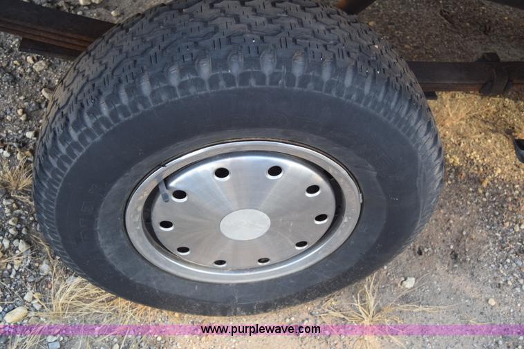 image for item L1194 1988 GMC Sierra 1500 pickup truck