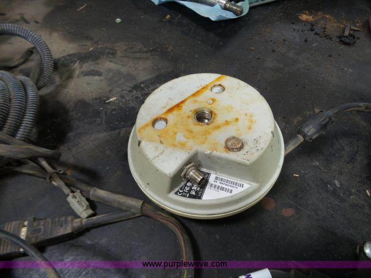 image for item BL9743 Trimble EZ-Guide 500 GPS system