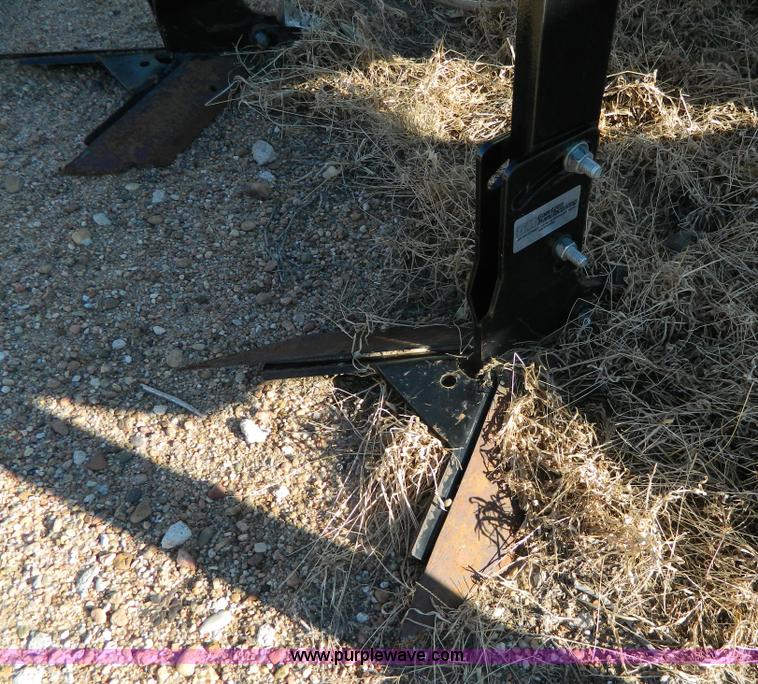 image for item BQ9997 2014 Orthman 8315 row crop field cultivator