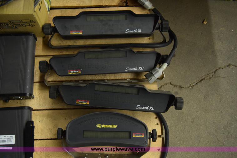 image for item BW9267 Assorted GPS guidance equipment