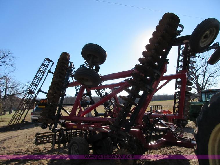 image for item I1751 Case IH 330 Turbo vertical tillage
