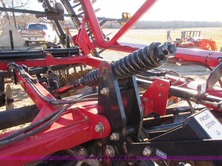 image for item I1751 Case IH 330 Turbo vertical tillage