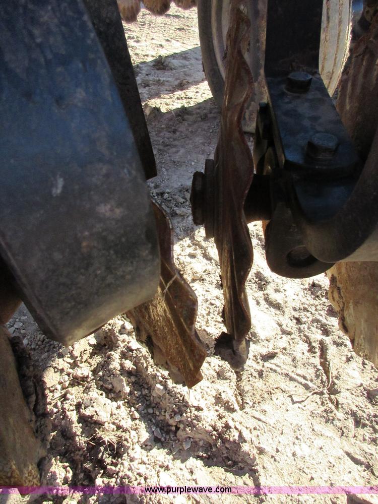 image for item I1751 Case IH 330 Turbo vertical tillage