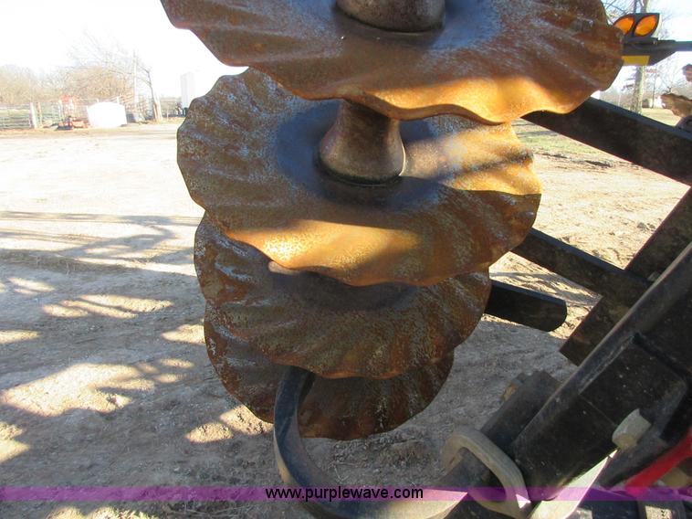 image for item I1751 Case IH 330 Turbo vertical tillage