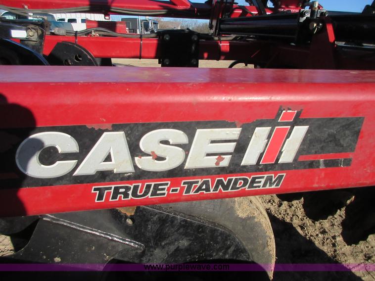 image for item I1751 Case IH 330 Turbo vertical tillage