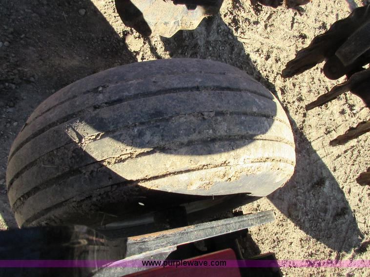 image for item I1751 Case IH 330 Turbo vertical tillage