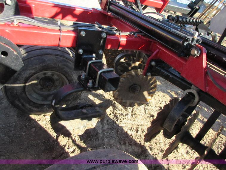 image for item I1751 Case IH 330 Turbo vertical tillage