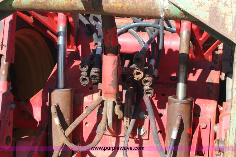 image for item J1295 1979 Versatile 855 4WD tractor