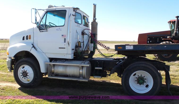 image for item J1305 2006 Sterling A9500 semi truck