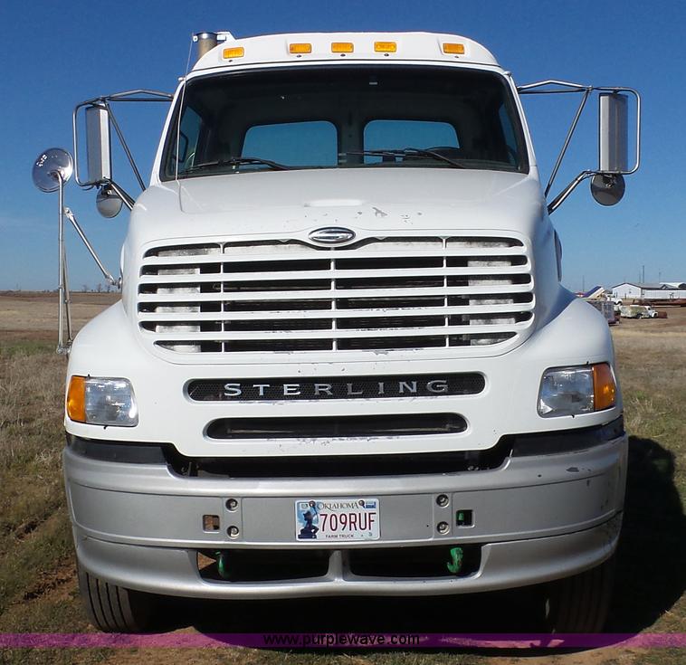 image for item J1305 2006 Sterling A9500 semi truck