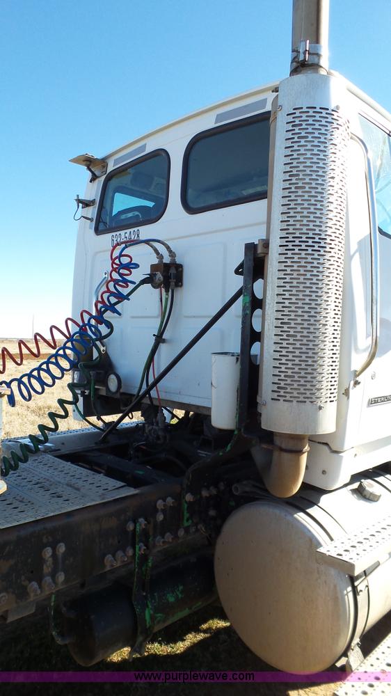 image for item J1305 2006 Sterling A9500 semi truck