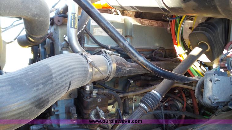 image for item J1305 2006 Sterling A9500 semi truck