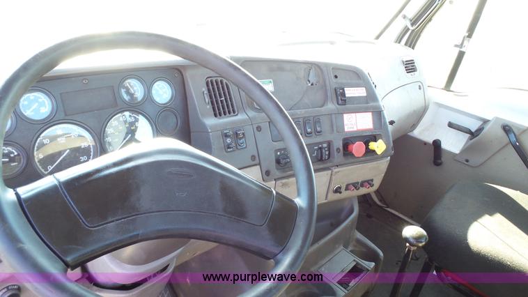 image for item J1305 2006 Sterling A9500 semi truck