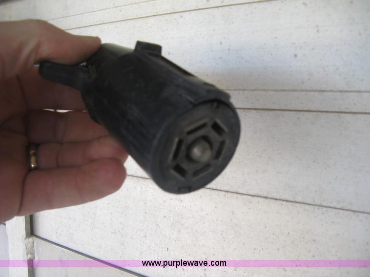 image for item J2931 2005 Hillsboro Endura ES8-20-68 double deck aluminum livestock trailer