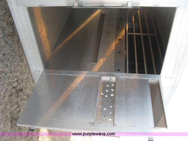 image for item J2931 2005 Hillsboro Endura ES8-20-68 double deck aluminum livestock trailer