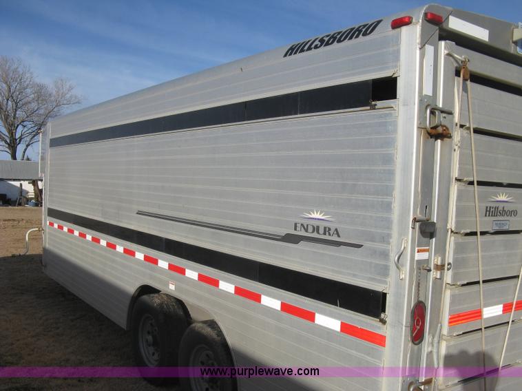 image for item J2931 2005 Hillsboro Endura ES8-20-68 double deck aluminum livestock trailer