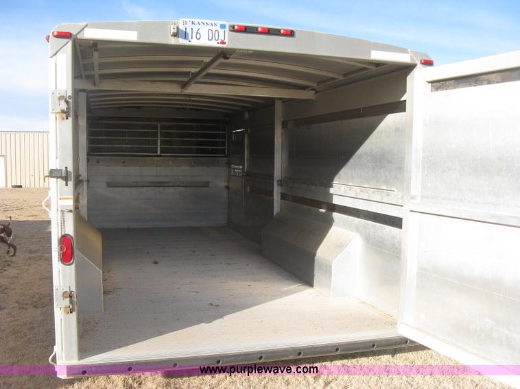 image for item J2931 2005 Hillsboro Endura ES8-20-68 double deck aluminum livestock trailer