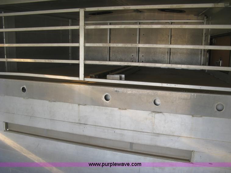 image for item J2931 2005 Hillsboro Endura ES8-20-68 double deck aluminum livestock trailer