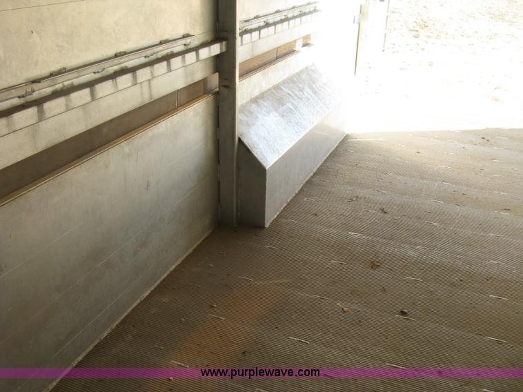 image for item J2931 2005 Hillsboro Endura ES8-20-68 double deck aluminum livestock trailer