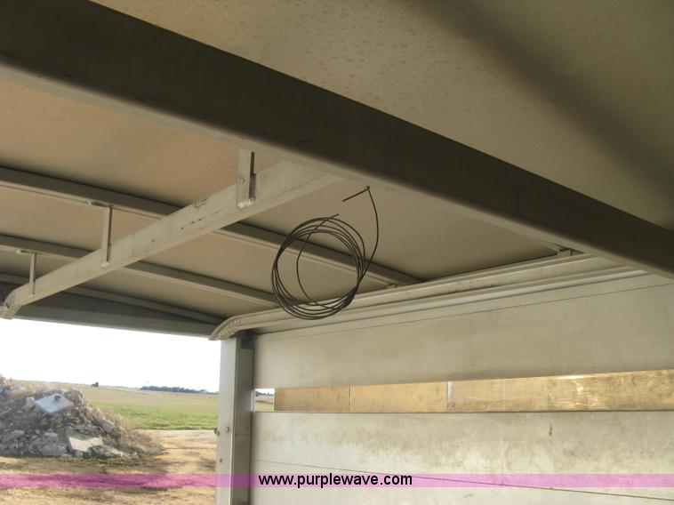 image for item J2931 2005 Hillsboro Endura ES8-20-68 double deck aluminum livestock trailer