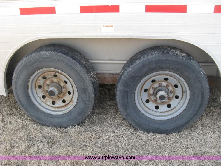 image for item J2931 2005 Hillsboro Endura ES8-20-68 double deck aluminum livestock trailer