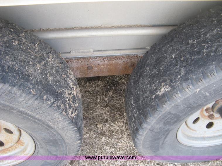 image for item J2931 2005 Hillsboro Endura ES8-20-68 double deck aluminum livestock trailer