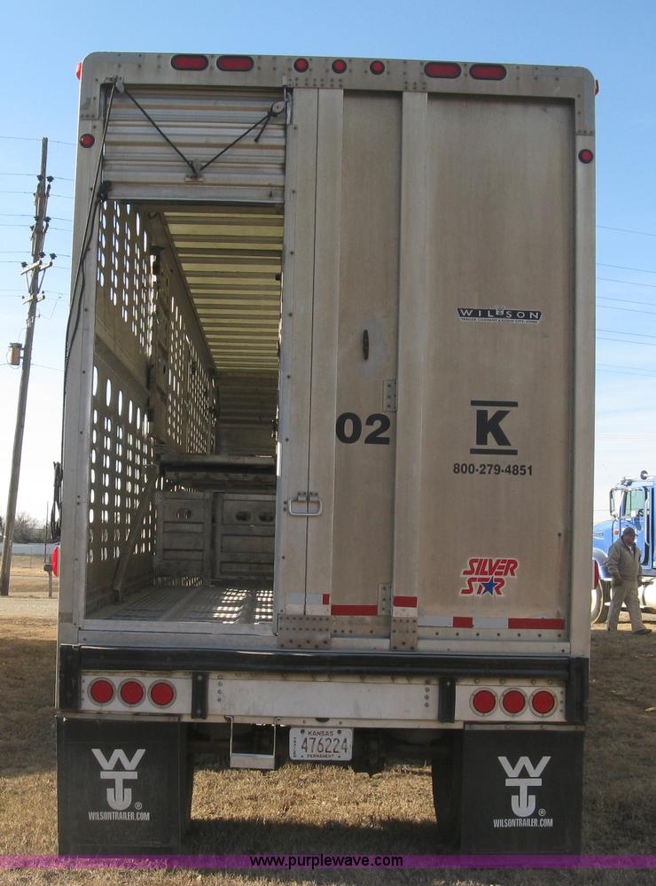 image for item J2945 2010 Wilson Silver Star PSDCL-402 cattle pot trailer