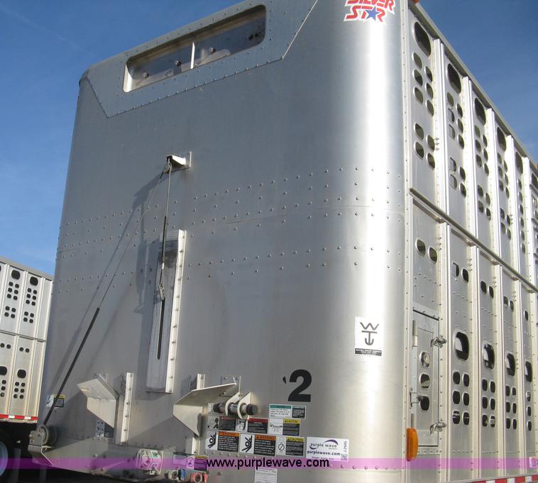 image for item J2945 2010 Wilson Silver Star PSDCL-402 cattle pot trailer