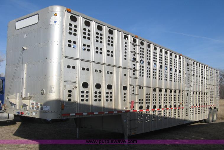 image for item J2946 2002 Wilson Silver Star PSDCL-302 cattle pot trailer