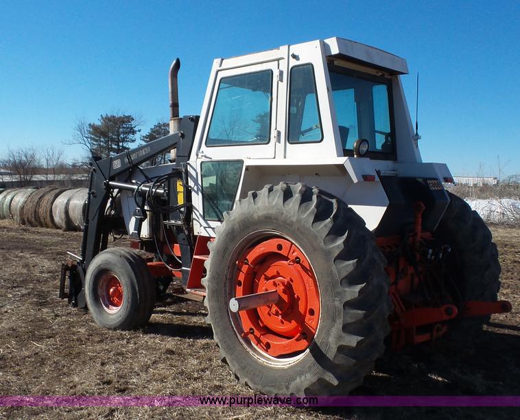 image for item J4511 1973 Case 1370 tractor