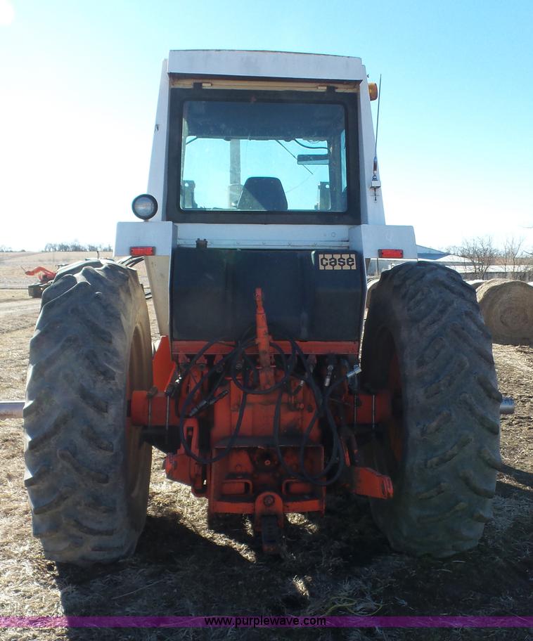 image for item J4511 1973 Case 1370 tractor