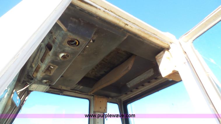 image for item J4511 1973 Case 1370 tractor